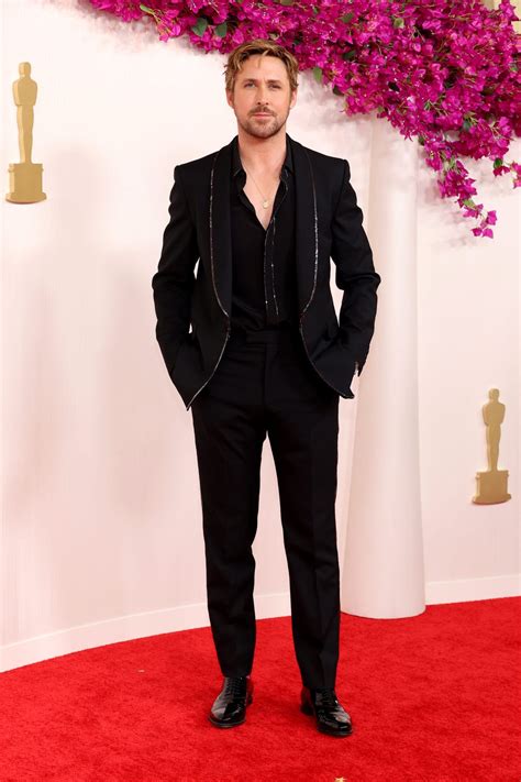 ryan gosling oscars outfit